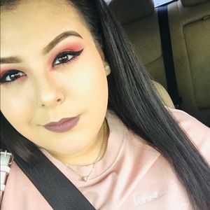 Meet your Posher, Lucy